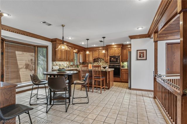 901 S 68th Lane, Fort Smith, AR 72903