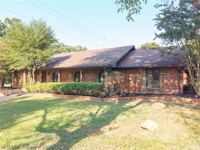 901 S 68th Lane, Fort Smith, AR 72903