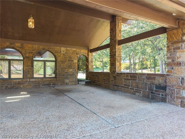 901 S 68th Lane, Fort Smith, AR 72903