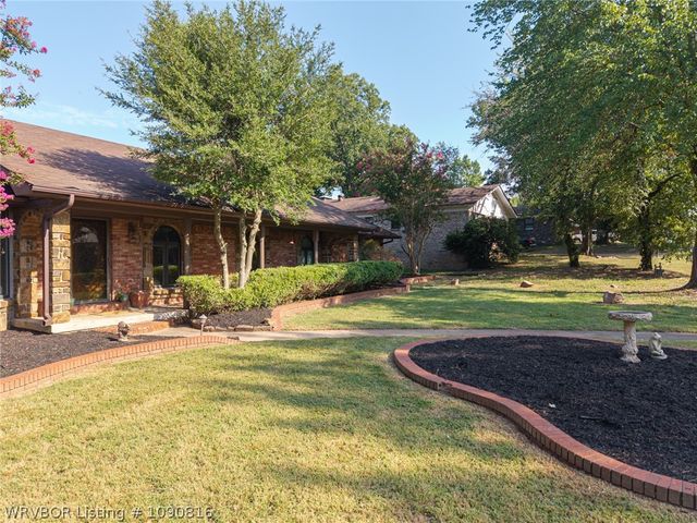 901 S 68th Lane, Fort Smith, AR 72903