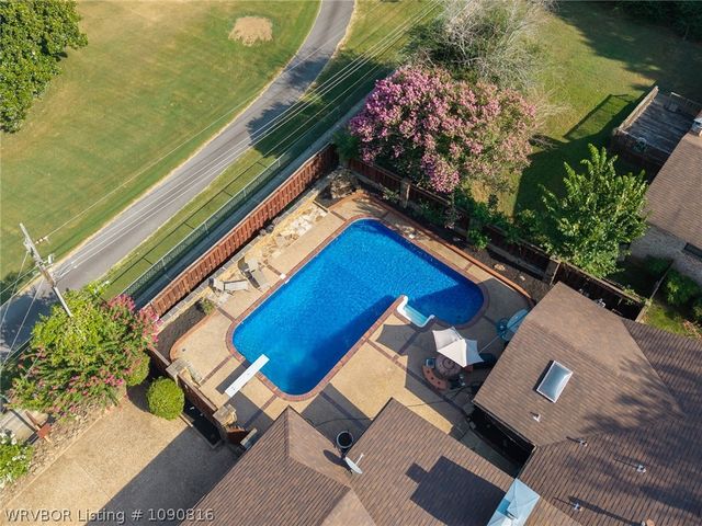 901 S 68th Lane, Fort Smith, AR 72903