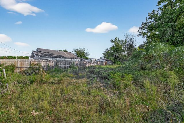 119 Sylvester Road, Houston, TX 77009