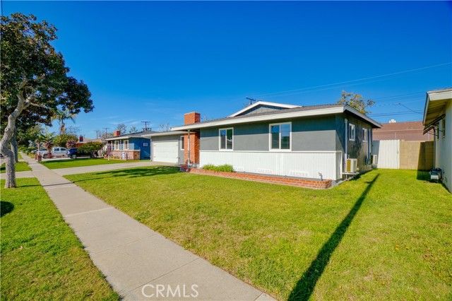 1737 W Cris, Anaheim, CA 92804