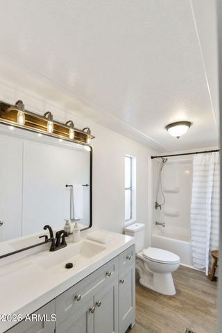 555 W WARNER Road 35, Chandler, AZ 85225