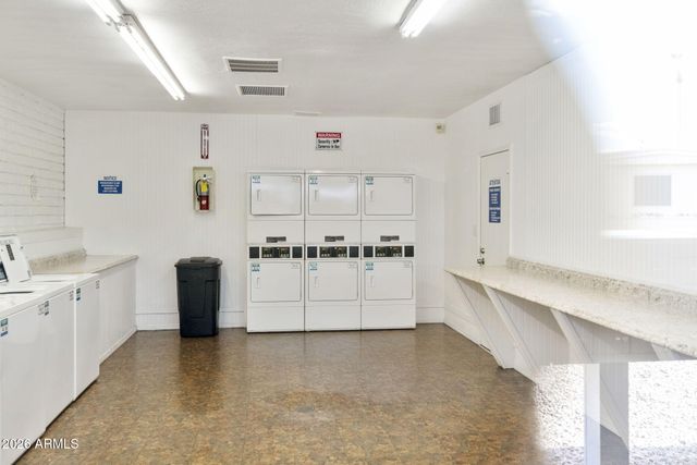 555 W WARNER Road 35, Chandler, AZ 85225