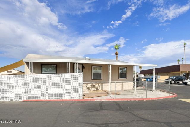 555 W WARNER Road 35, Chandler, AZ 85225