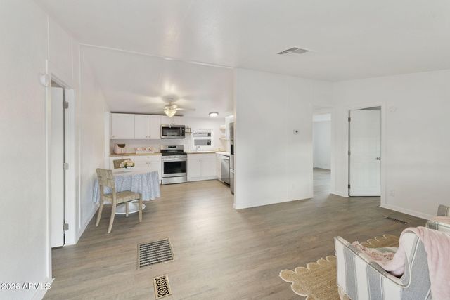 555 W WARNER Road 35, Chandler, AZ 85225