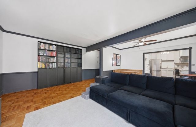 5044 N Marine Drive A7, Chicago, IL 60640