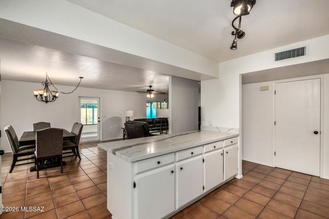 4290 N Tortolita Road, Tucson, AZ 85745