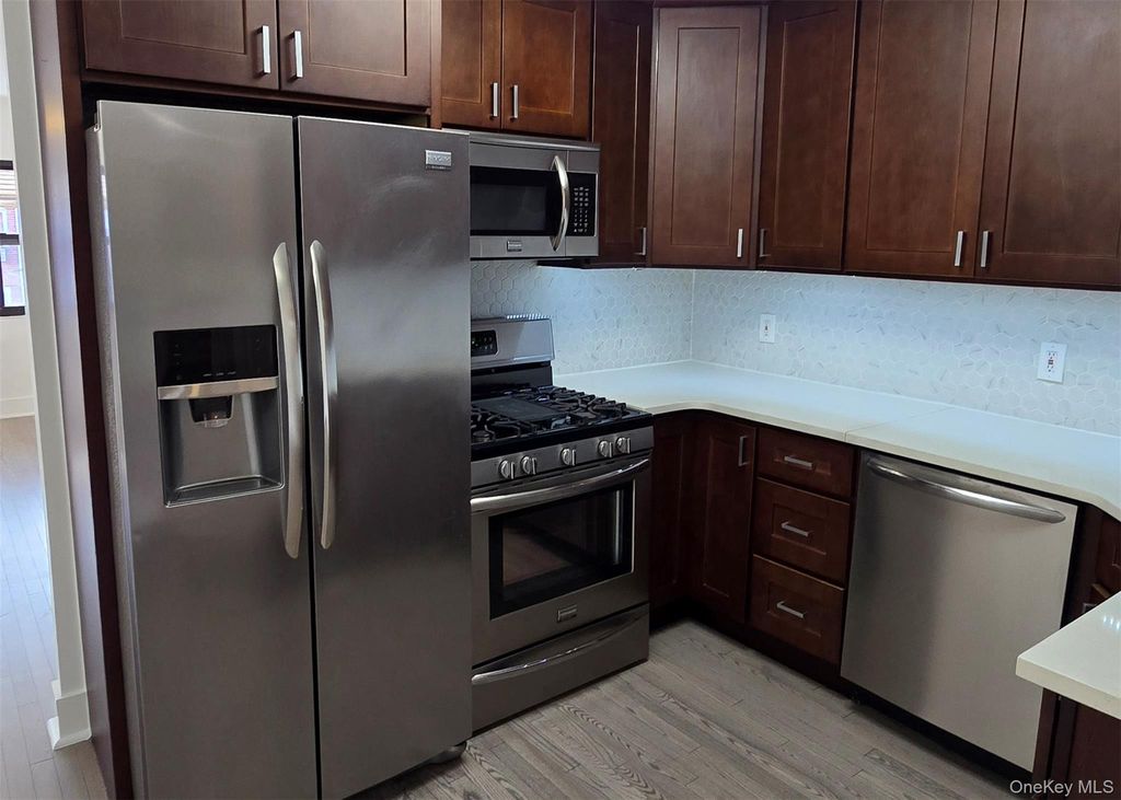 7411 85th Drive 2nd FL, Woodhaven, NY 11421