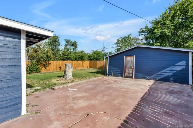 206 Sussex, San Antonio, TX 78221