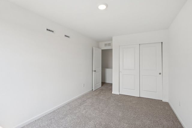 1811 Overland Drive, Plainfield, IL 60586