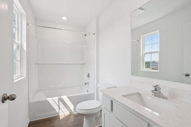 1811 Overland Drive, Plainfield, IL 60586