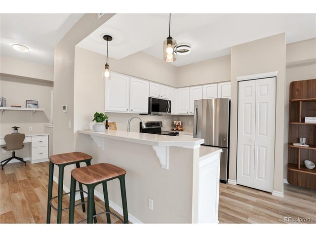 6414 Silver Mesa Dr E, Highlands Ranch, CO 80130