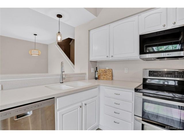 6414 Silver Mesa Dr E, Highlands Ranch, CO 80130