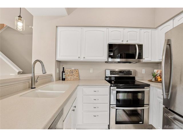 6414 Silver Mesa Dr E, Highlands Ranch, CO 80130