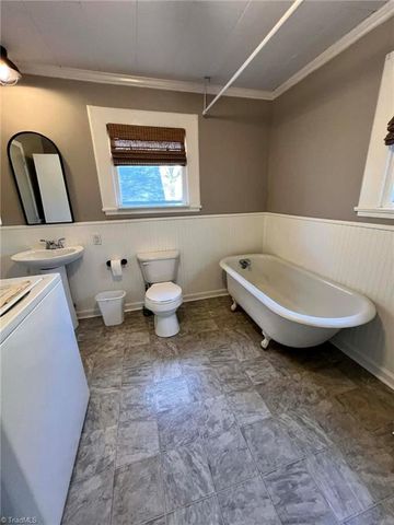 917 First Street, Eden, NC 27288