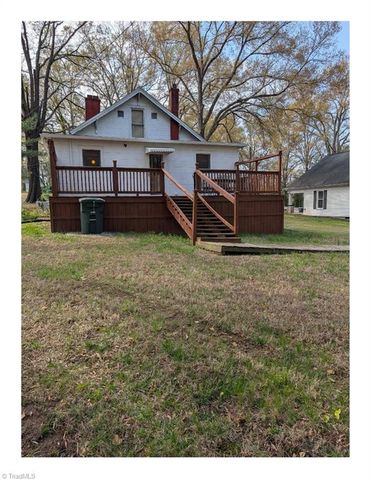 917 First Street, Eden, NC 27288
