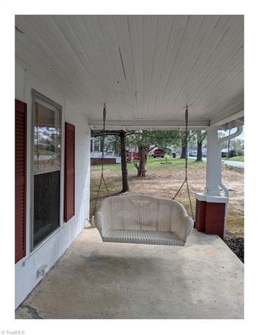 917 First Street, Eden, NC 27288