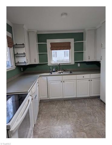 917 First Street, Eden, NC 27288