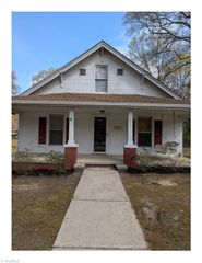 917 First Street, Eden, NC 27288