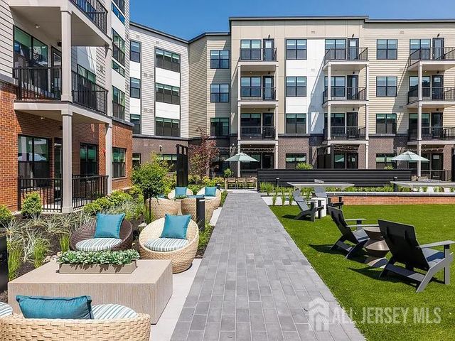 2000 Schindler Drive 121, South Amboy, NJ 08879