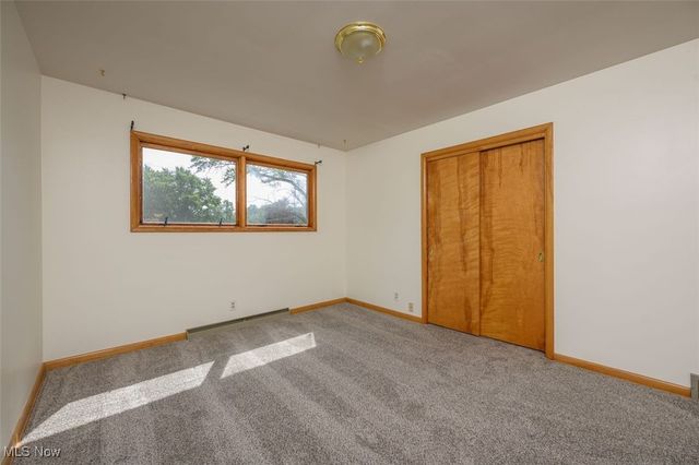 715 Highland Park Drive, New Franklin, OH 44319