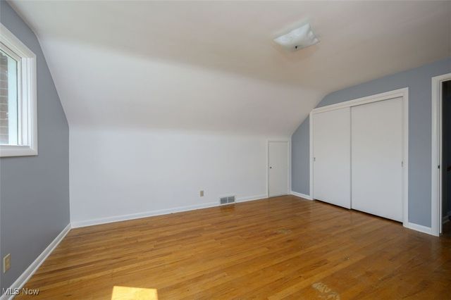 715 Highland Park Drive, New Franklin, OH 44319