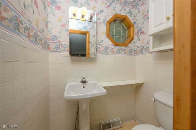 715 Highland Park Drive, New Franklin, OH 44319