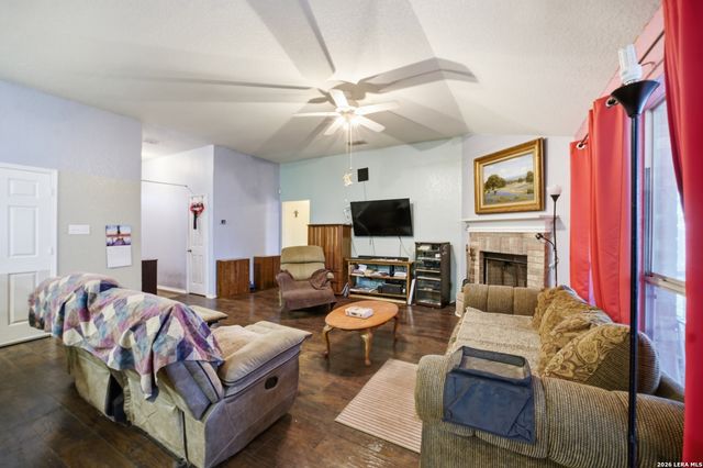 7410 Baja Pt, San Antonio, TX 78242