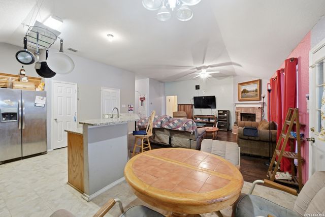 7410 Baja Pt, San Antonio, TX 78242