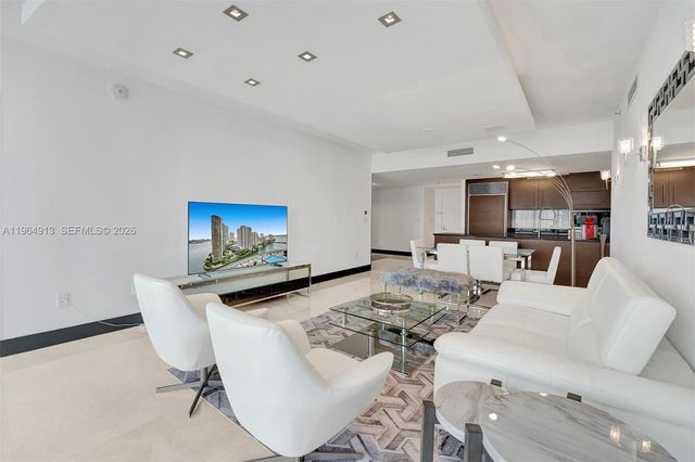 465 Brickell Ave 1905, Miami, FL 33131