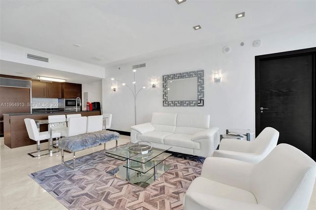 465 Brickell Ave 1905, Miami, FL 33131