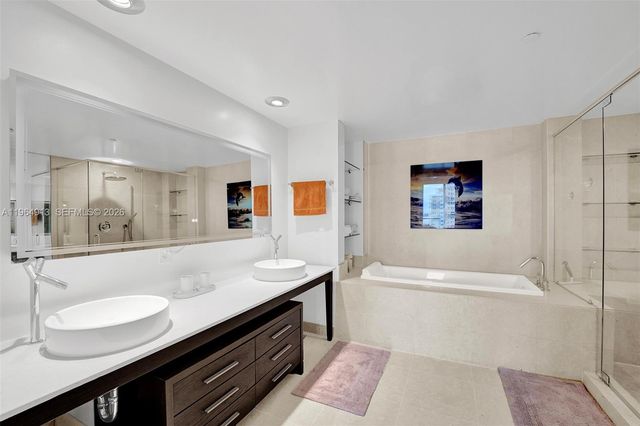 465 Brickell Ave 1905, Miami, FL 33131