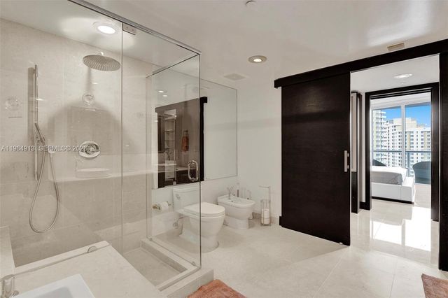 465 Brickell Ave 1905, Miami, FL 33131