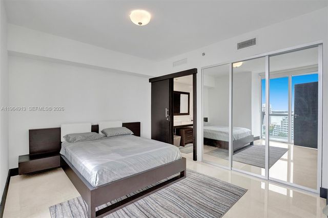 465 Brickell Ave 1905, Miami, FL 33131