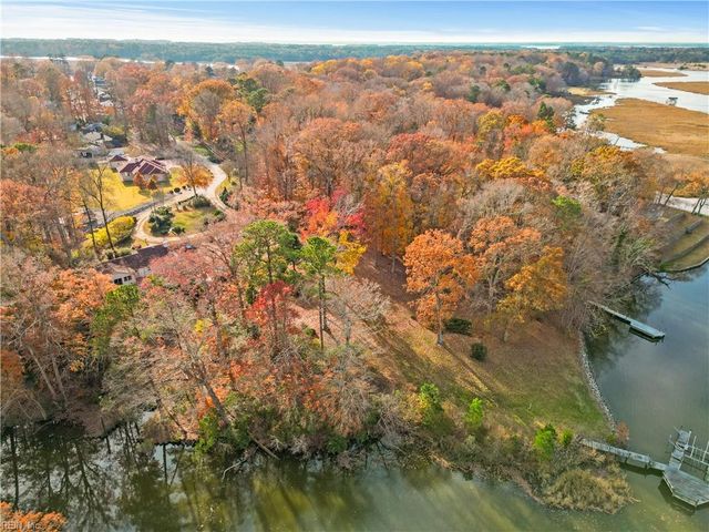 137 Beechwood HLS, Newport News, VA 23608