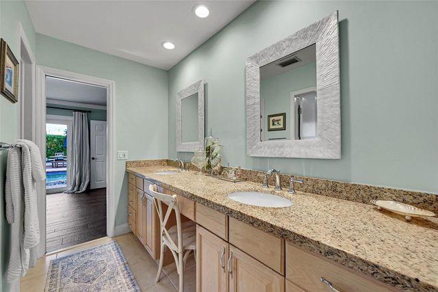 4221 NE 26th Avenue, Lighthouse Point, FL 33064