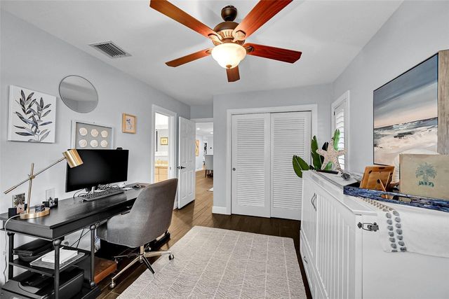 4221 NE 26th Avenue, Lighthouse Point, FL 33064