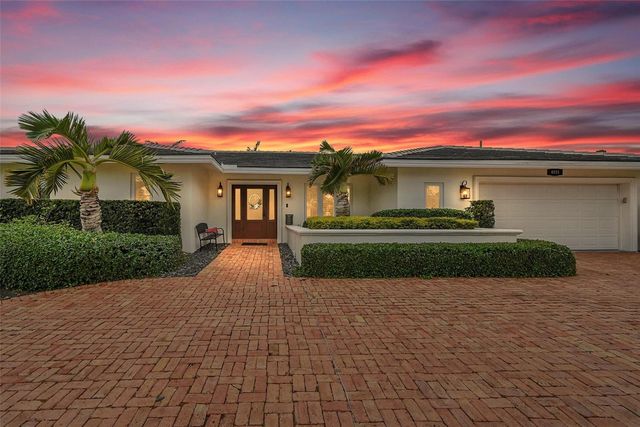 4221 NE 26th Avenue, Lighthouse Point, FL 33064