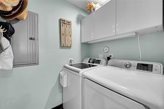 4221 NE 26th Avenue, Lighthouse Point, FL 33064