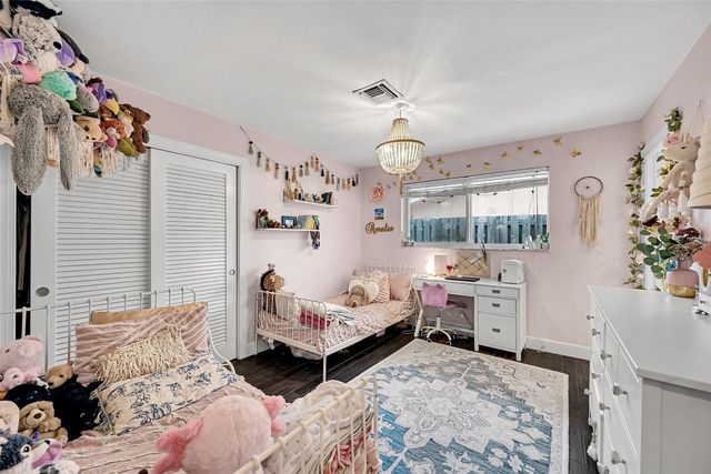 4221 NE 26th Avenue, Lighthouse Point, FL 33064