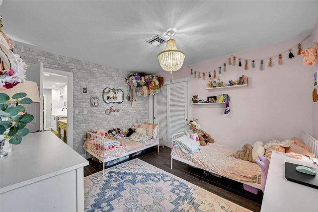 4221 NE 26th Avenue, Lighthouse Point, FL 33064