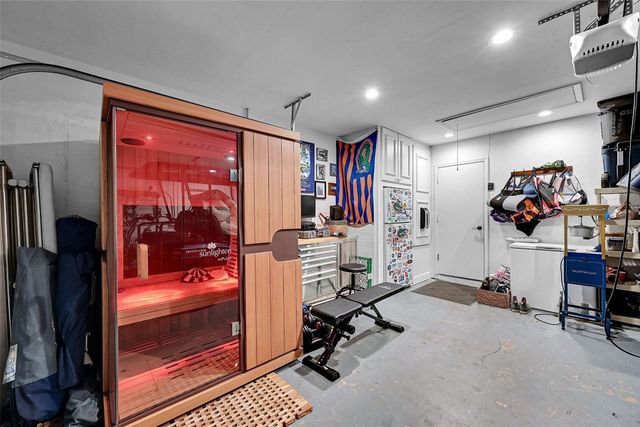 4221 NE 26th Avenue, Lighthouse Point, FL 33064