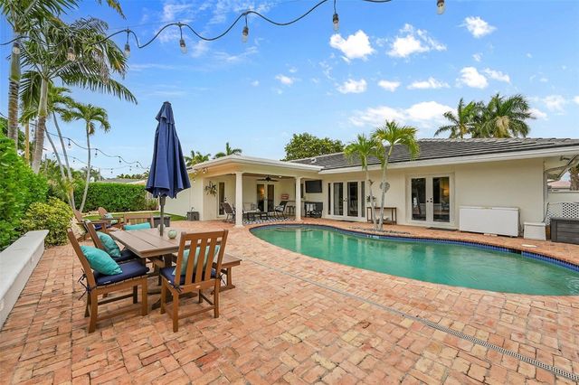 4221 NE 26th Avenue, Lighthouse Point, FL 33064