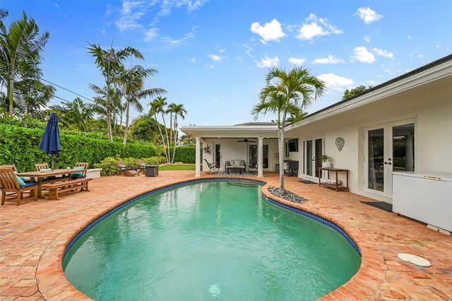 4221 NE 26th Avenue, Lighthouse Point, FL 33064