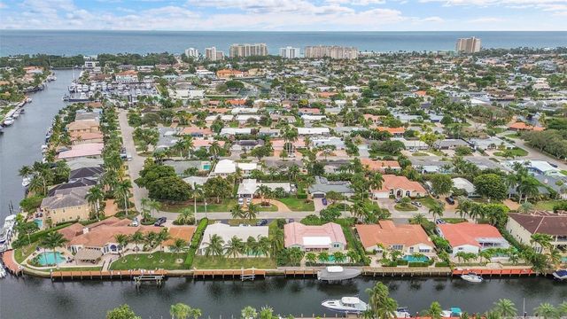 4221 NE 26th Avenue, Lighthouse Point, FL 33064