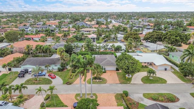 4221 NE 26th Avenue, Lighthouse Point, FL 33064