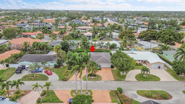 4221 NE 26th Avenue, Lighthouse Point, FL 33064