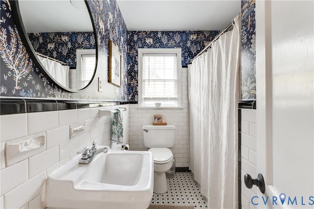 6419 Stuart Ave, Richmond, VA 23226
